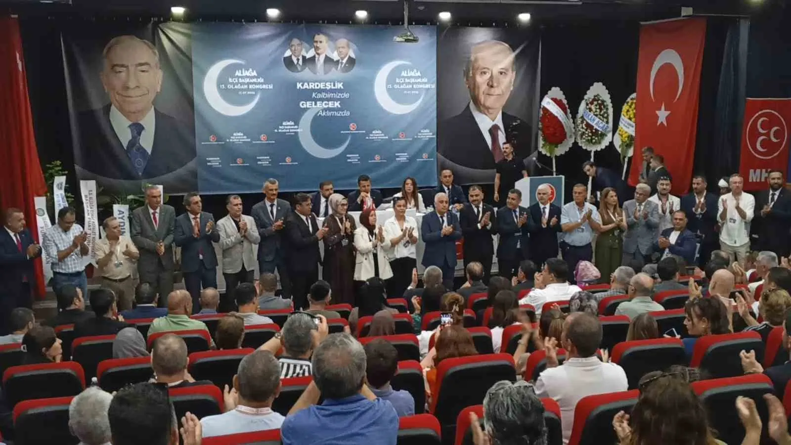 Aliağa’da MHP’nin yeni dönemi: Nuray Aydemir ile güven tazeledi