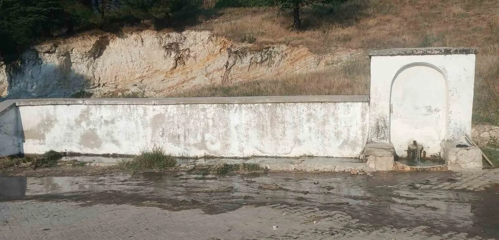 Türlübey’de asırlık gelenek canlandı: Kör Çeşme’nin suyu tekrar gürül gürül akıyor