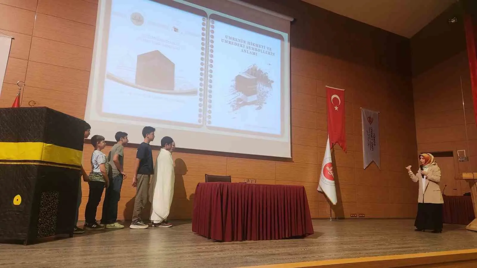 Aydın’ın genç hafızları manevi yolculuk için gün sayıyor: 231 kişilik kafile kutsal topraklara hazırlanıyor