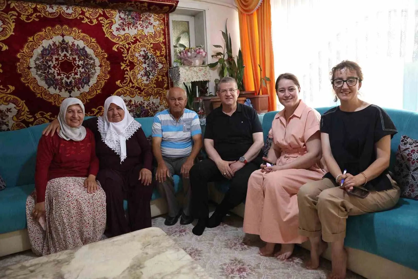 Denizli'de evlere konuk oldular: Subaşıoğlu'ndan vatandaşla samimi buluşma