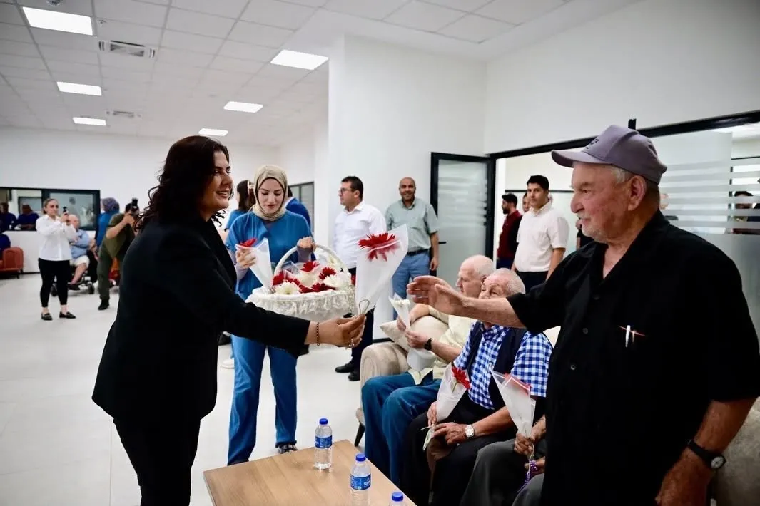 Aydın'ın tecrübeli isimlerine anlamlı ziyaret: Başkan Çerçioğlu huzurevi sakinleriyle buluştu