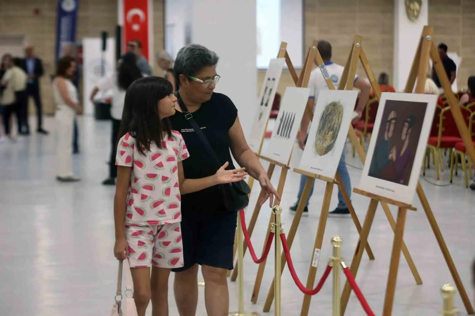Kalemler aşk için konuştu: Muğla’da uluslararası karikatür şöleni