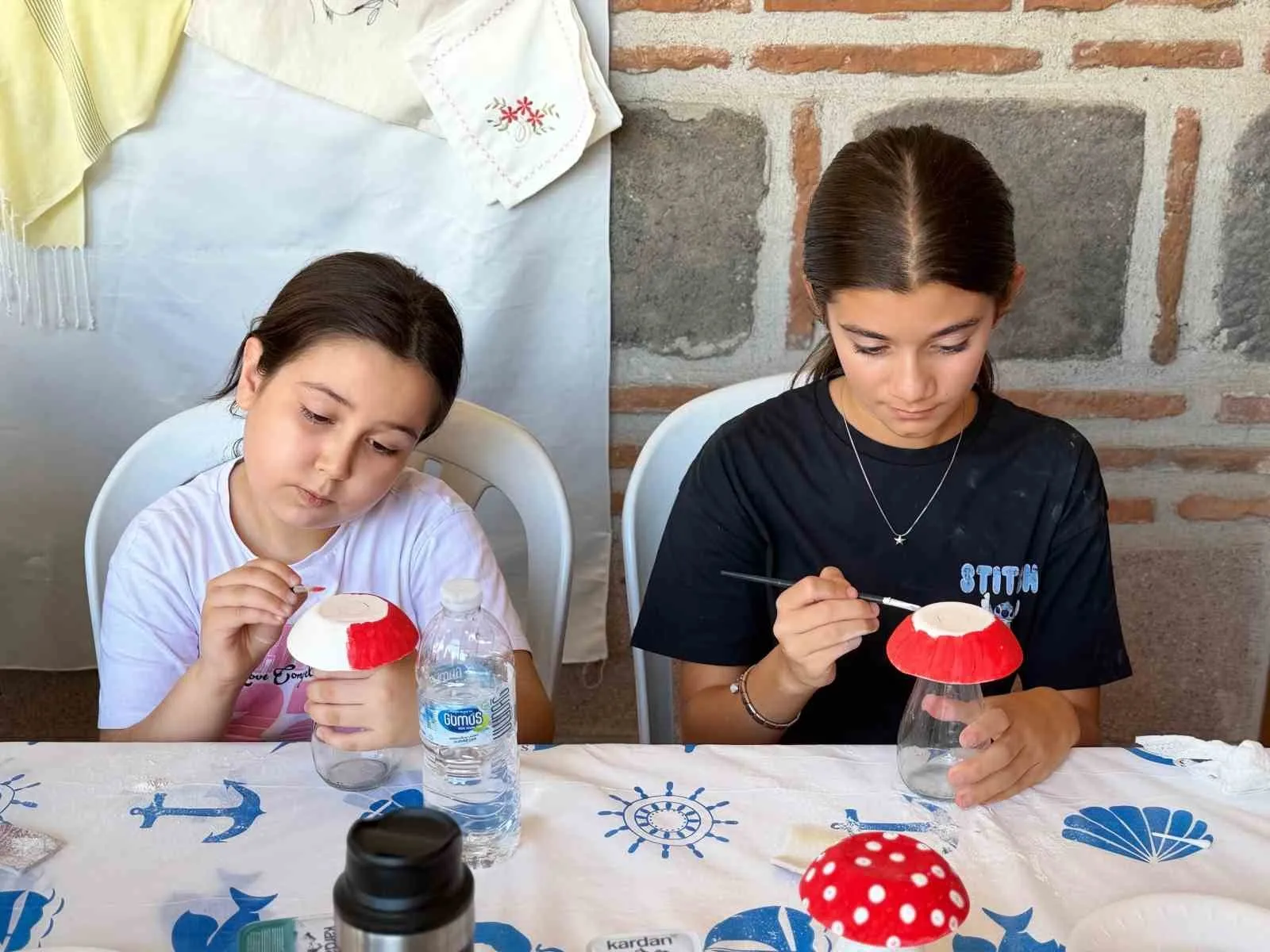 Tarihi dokuda sanat bereketi: Kurşunlu Han’da el emeği göz nuru eserler hayat buluyor