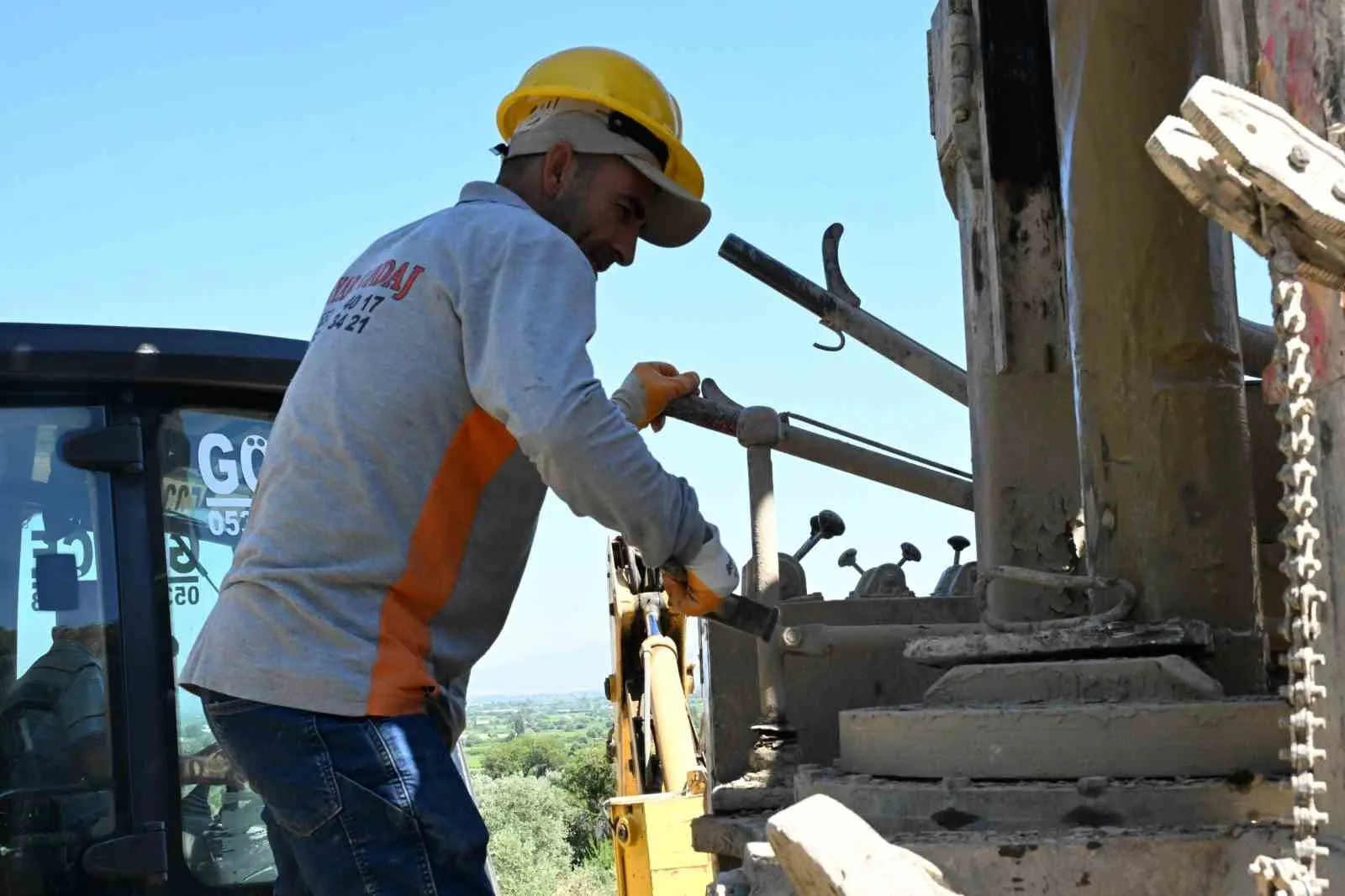 Manisa’da su geleceği için dev hamle: 20 farklı noktada yeraltı kaynakları keşfediliyor
