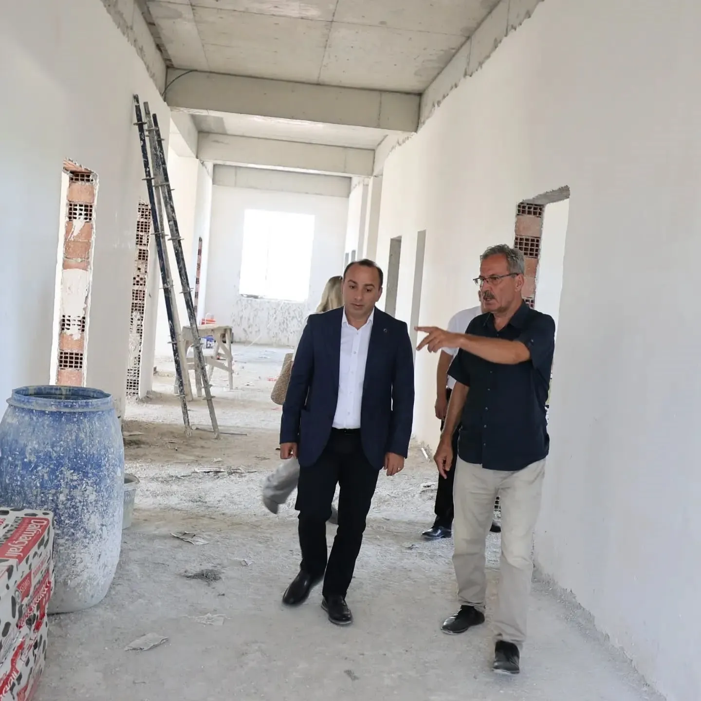 Bir ömür adadığı okuluna şimdi modern bir gelecek inşa ediyor