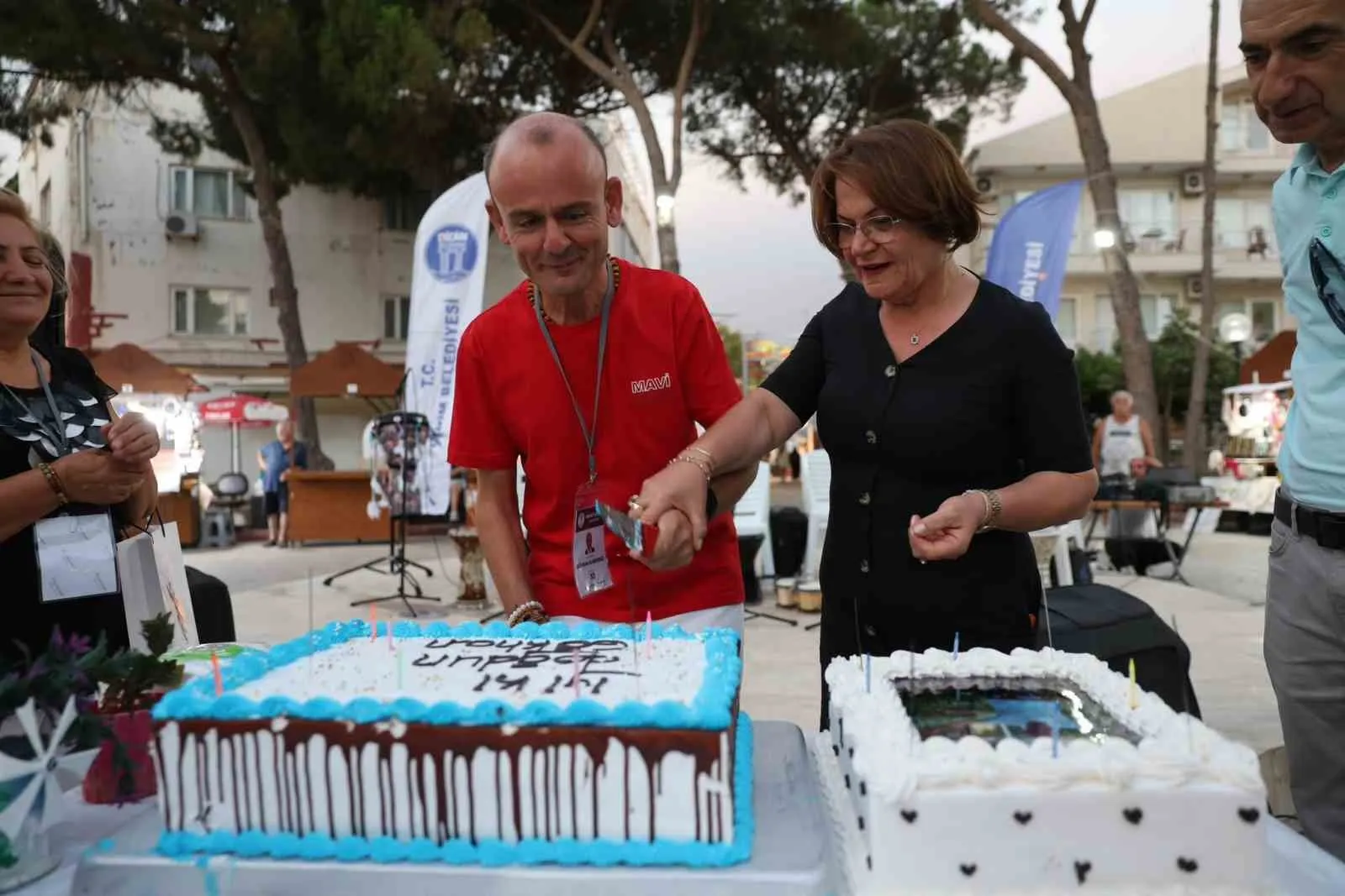 Didim'de sanat sokağına ritim ve dostluk dokunuşu