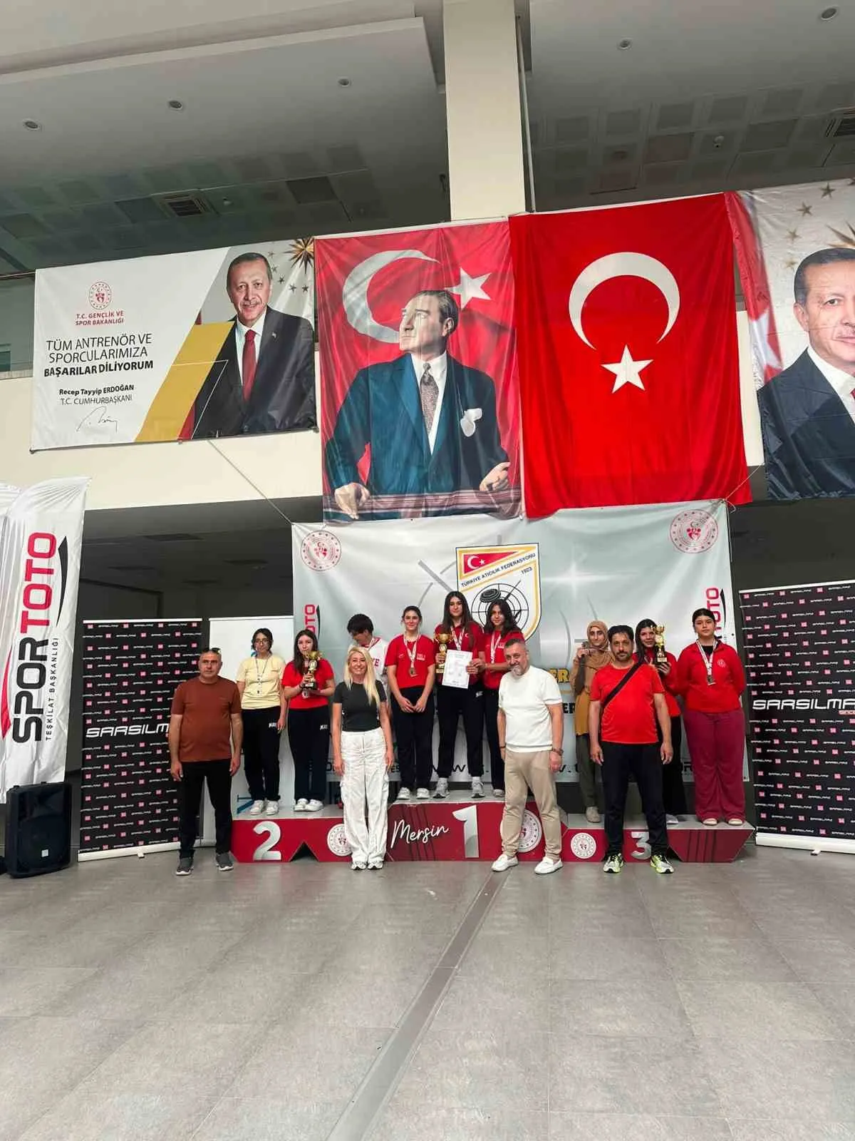 Manisalı genç yetenekler atıcılıkta zirveyi bırakmadı: Mersin’den rekorla döndüler