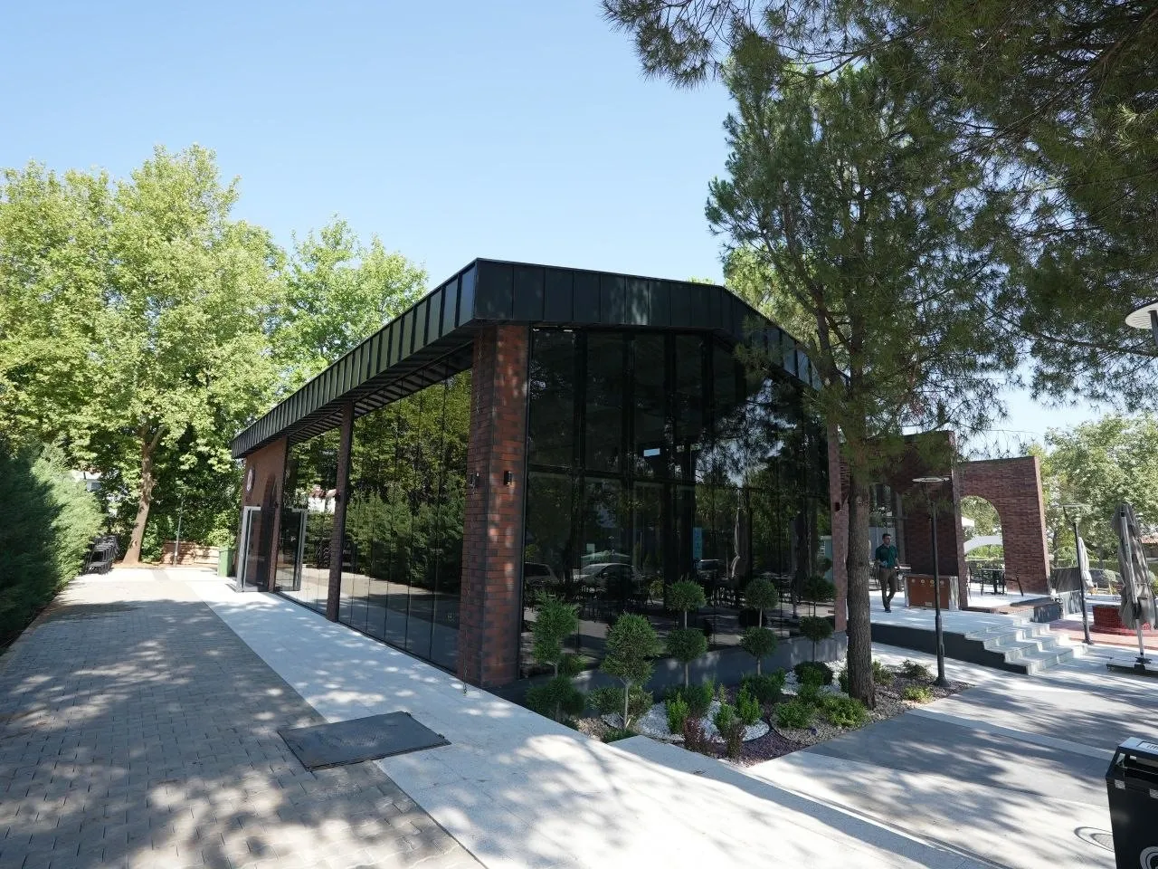 Denizli’de yeşil ile modern mimari buluştu: Yenişehir’in yeni yaşam alanı hizmette