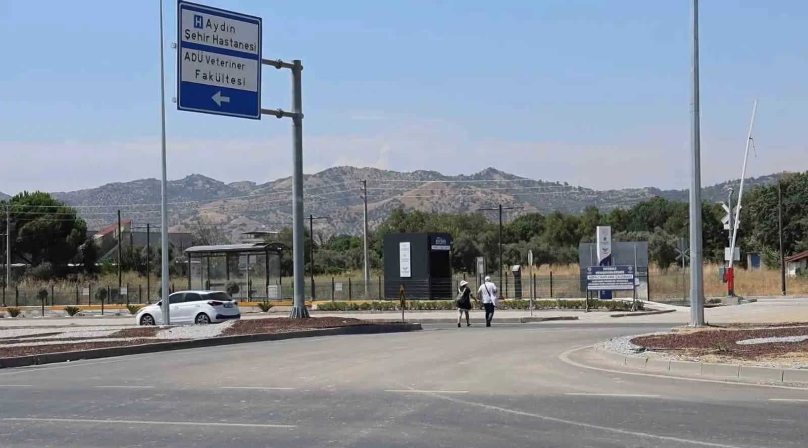 Aydın Şehir Hastanesi yolunda ölüm korkusu: Hastalar güvenli geçiş istiyor