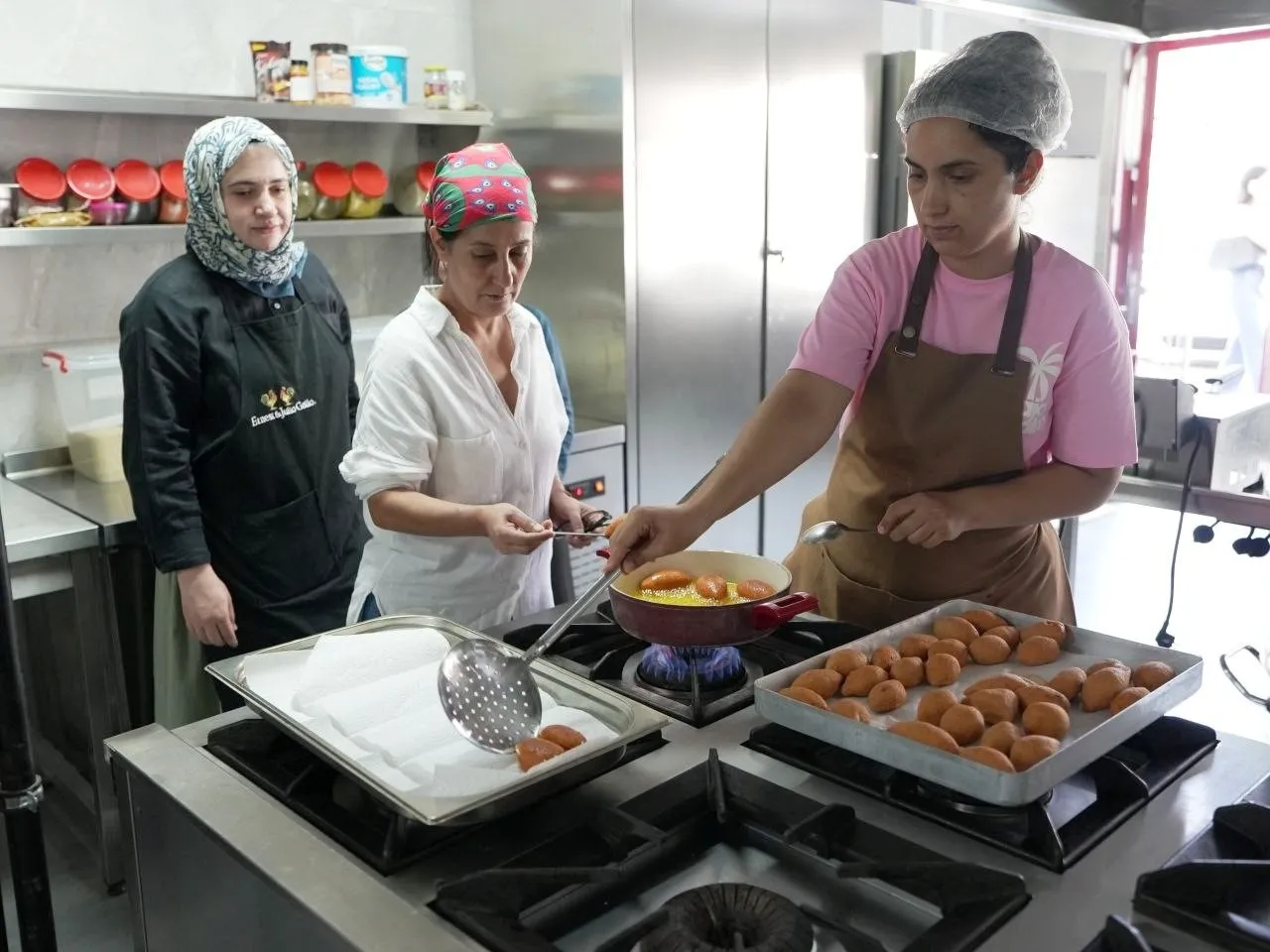 Mutfakta yeteneklerini konuşturanlar Denizli'de buluştu: Geleceğin şefleri yetişiyor