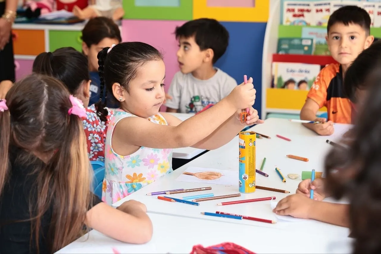 Aktepe’de yaz neşesi: Başkan Çavuşoğlu eğitim merkezlerini mercek altına aldı