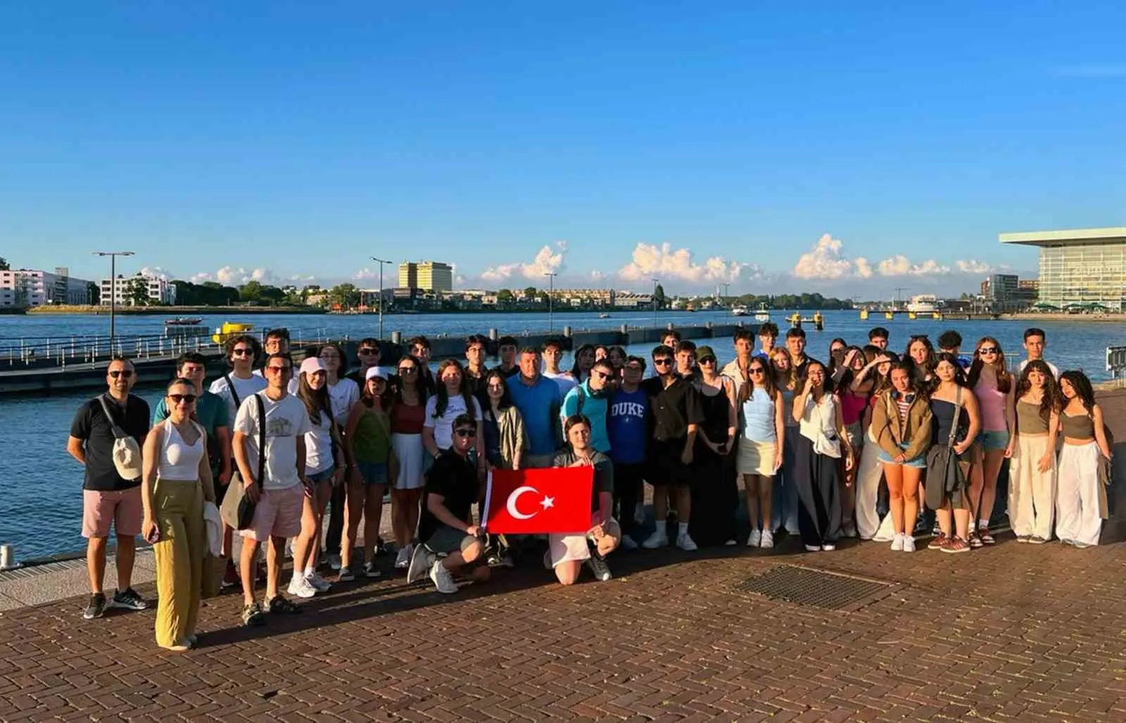 Menteşe Anadolu Lisesi öğrencileri Avrupa’nın bilim ve kültür haritasını çıkarıyor