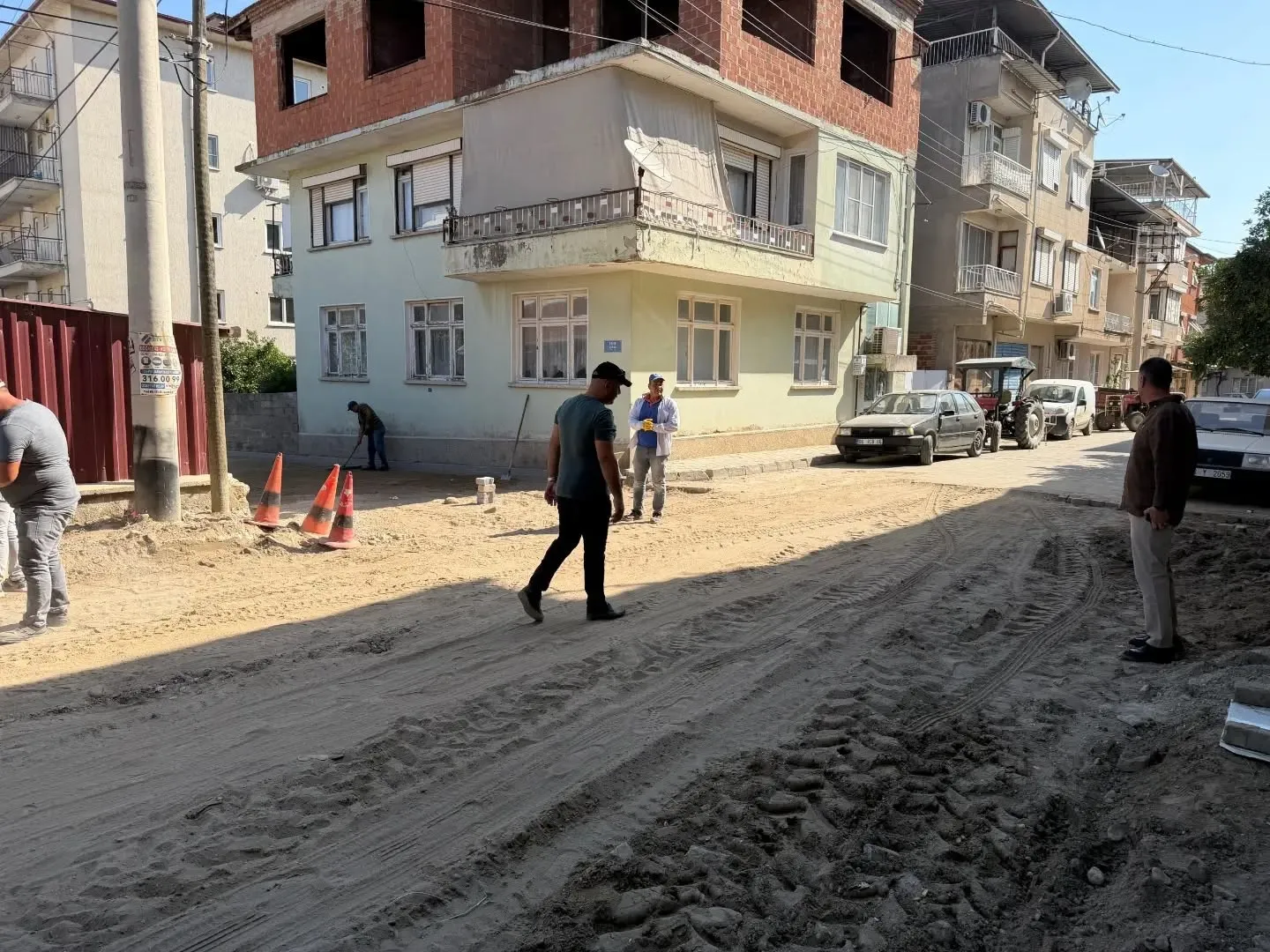 Yenipazar’da sokaklar baştan aşağı yenileniyor: Belediye ekipleri sahaya indi