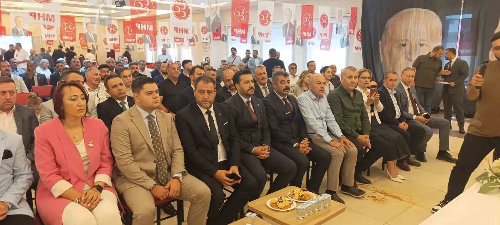 Söke MHP'de Onur Şahin dönemi: Ülkü Ocakları'ndan ilçe başkanlığına