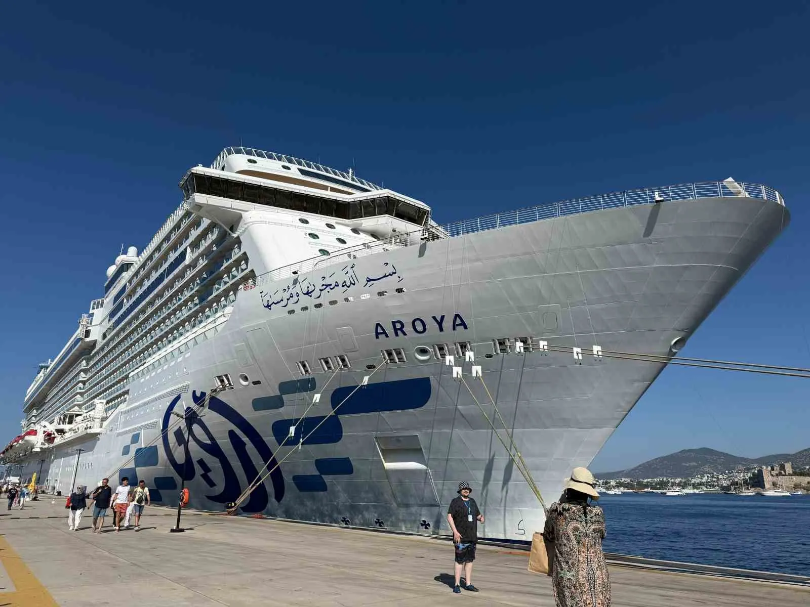 Bodrum limanında dev hareketlilik: Binlerce turist şehre akın etti