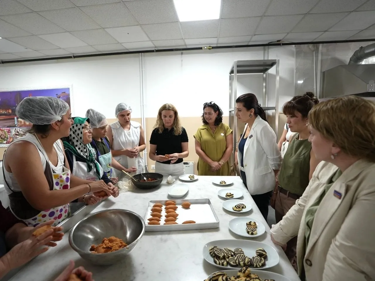 Denizli’de eşitlik rüzgarı: Uluslararası gözlemcilerden yerel yönetimlere tam not