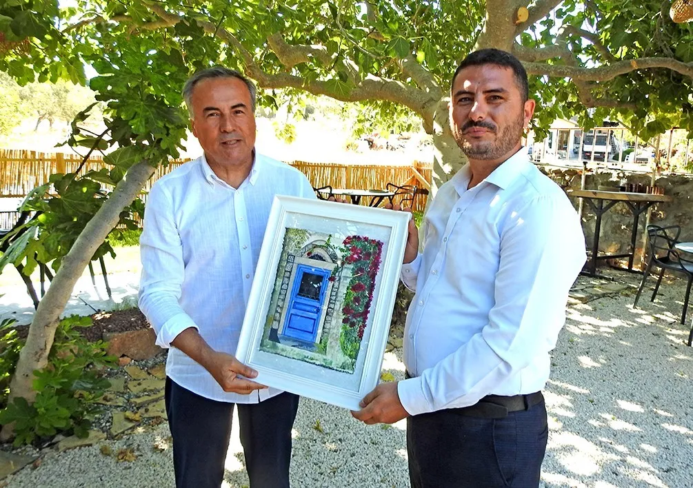 Çeşme’de beş yıllık hizmete vefa dolu uğurlama