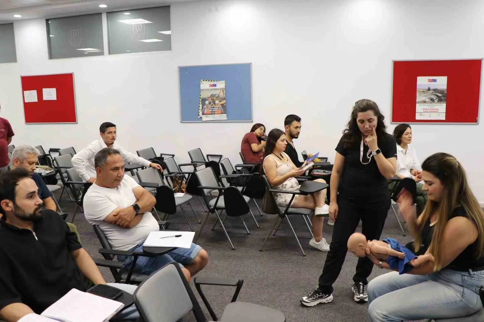 AYTO üyeleri acil durumlara artık daha donanımlı: Hayat kurtaran eğitimde sona gelindi