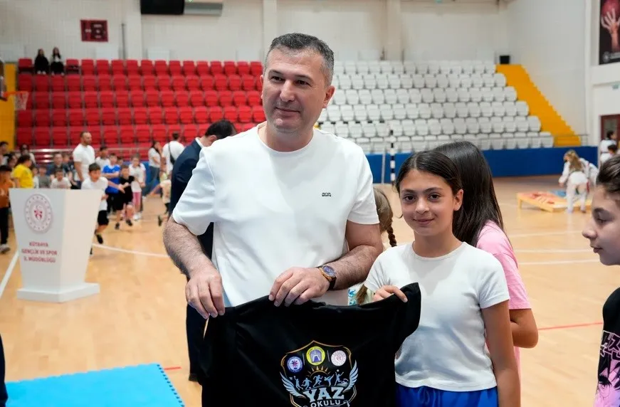 Tavşanlı'da yaz coşkusu: Minikler hem eğlenecek hem öğrenecek