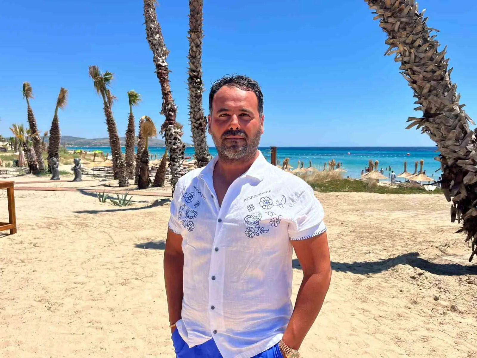 Çeşme’de tatil anlayışı değişiyor: Akademisyenden doğa dostu plaj devrimi