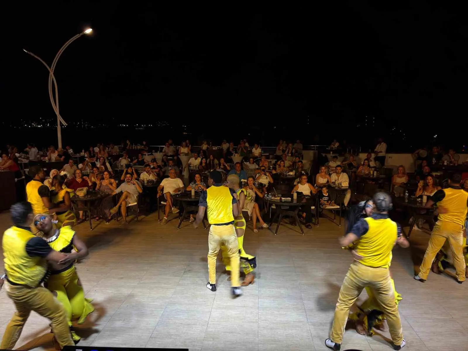 Bodrum’un kalbinde tatil anlayışı değişti: Bardakçı Koyu’nda eğlence fırtınası