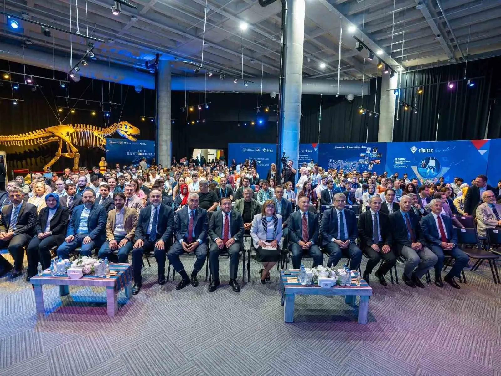 Uşak’ın bilim elçileri zirveden donanımlı döndü: Hedef geleceğin teknolojilerine yön vermek