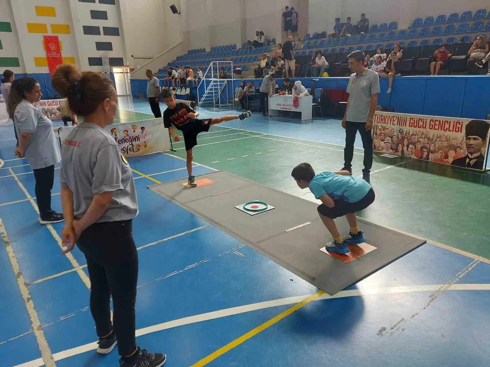 Denizli’de Hemsball rüzgarı: 15 Temmuz anısına kıyasıya rekabet