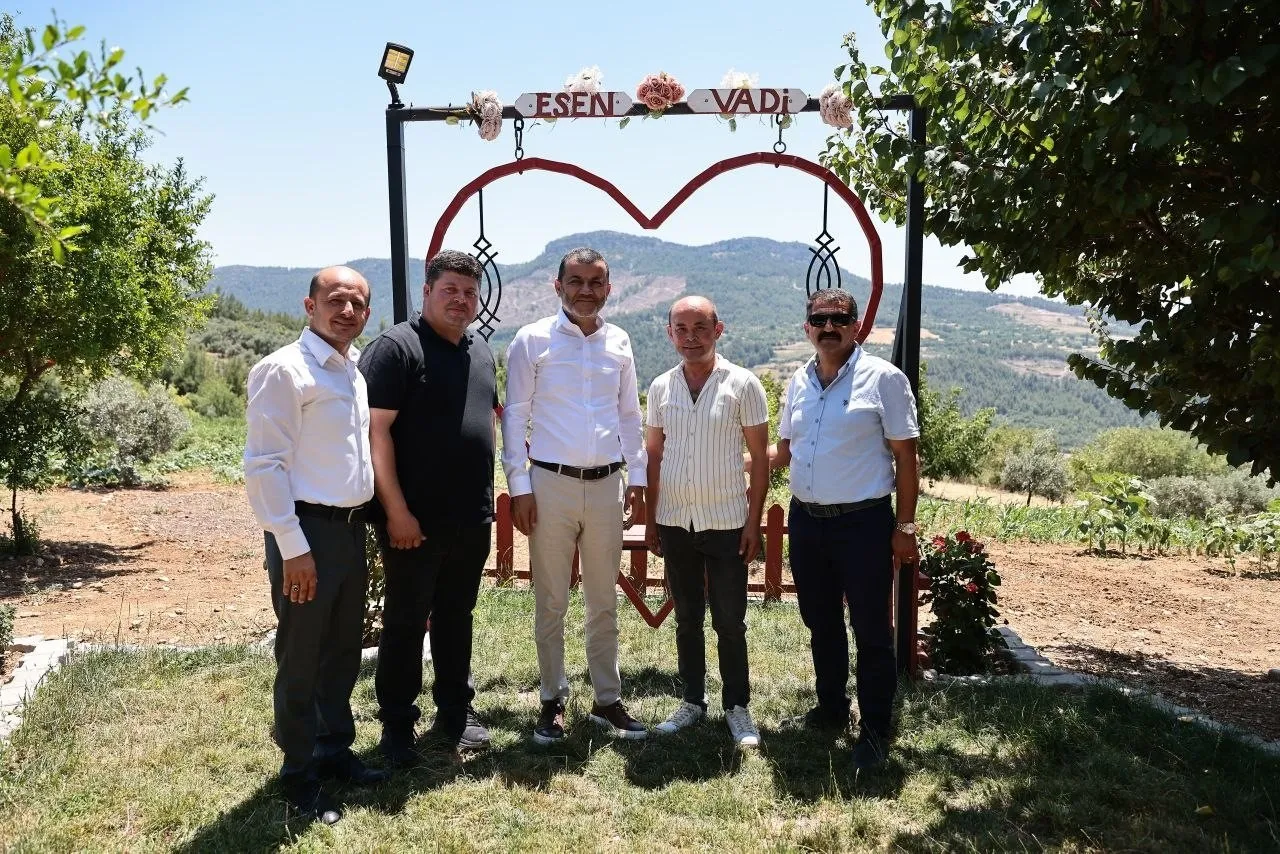 Kale ilçesinde Çavuşoğlu mesaisi: Hizmet rotasını sahada çizdi