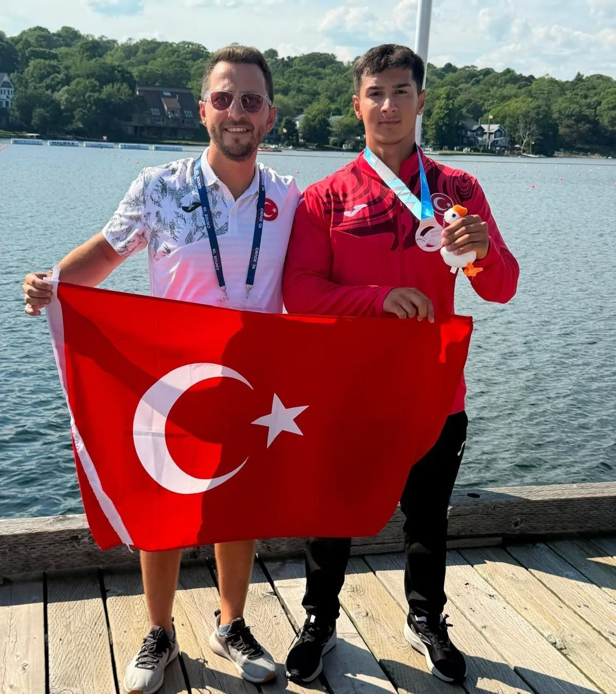 Muğlalı sporcudan Kanada’da tarihi zafer: Kano branşında dünya zirvesine yerleşti