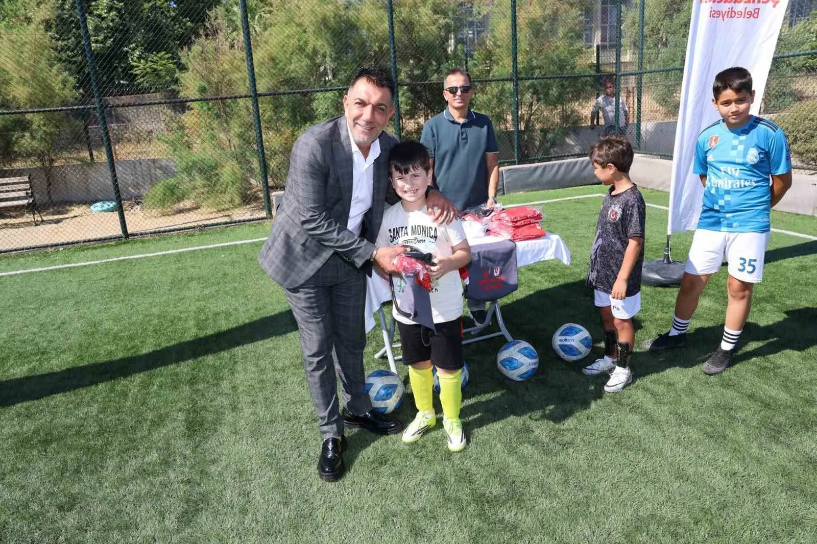 Şehzadeler’de minik kramponların heyecan dolu yaz maratonu başladı
