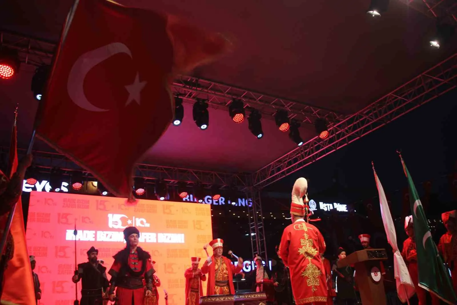 Aydın’da 15 Temmuz vurgusu: Milli irade nöbeti meydanları doldurdu