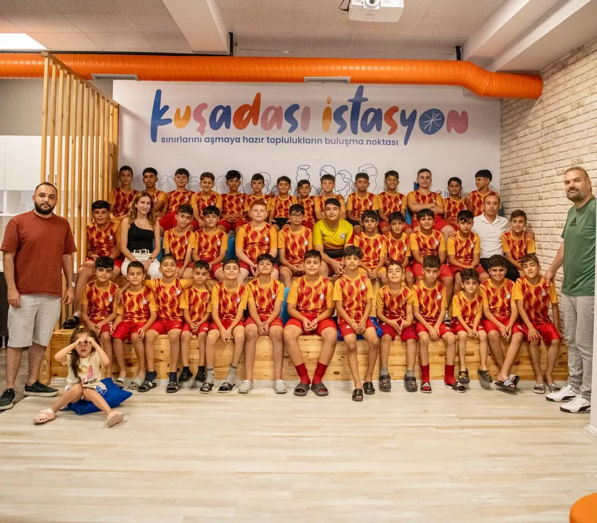 Nusaybinli miniklerin Ege rüyası: 1500 kilometre öteden gelen büyük heyecan