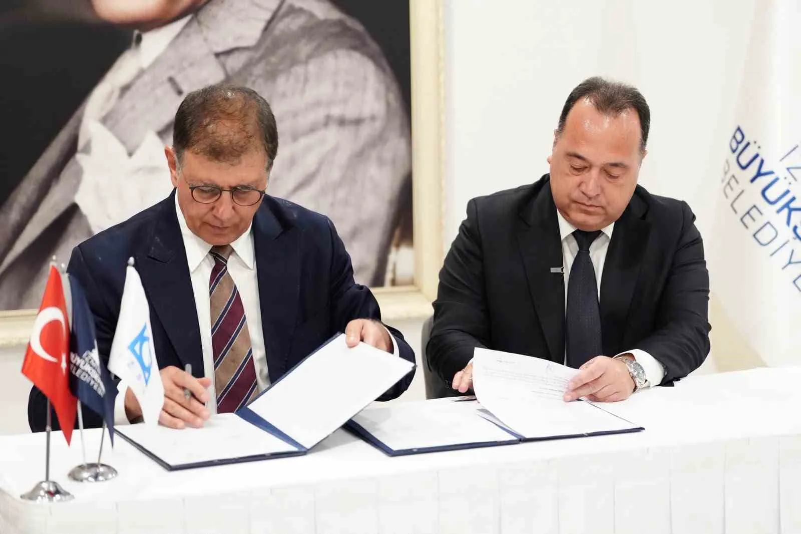 Gördes Barajı’nda yeşil seferberlik: Atıl topraklar arıcıların yeni adresi oluyor