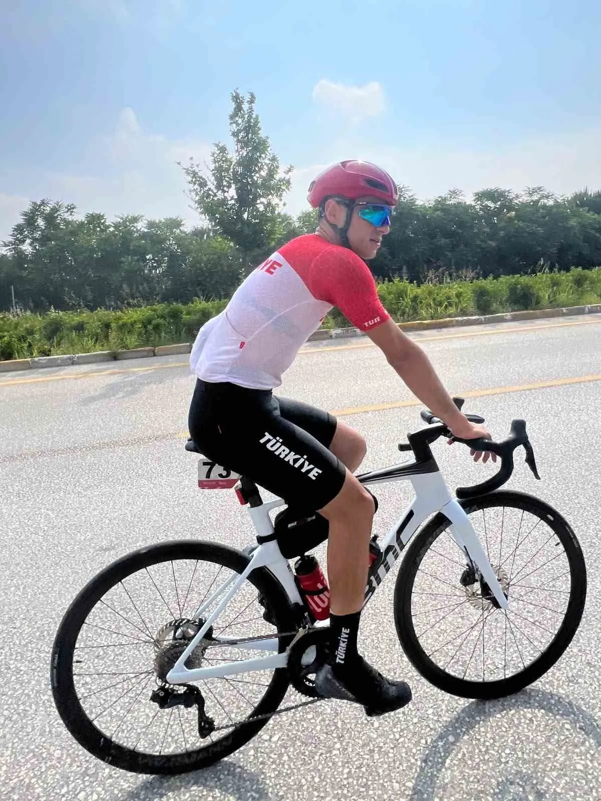 Denizlili pedalın Avrupa sınavı: Kramplara rağmen pes etmedi