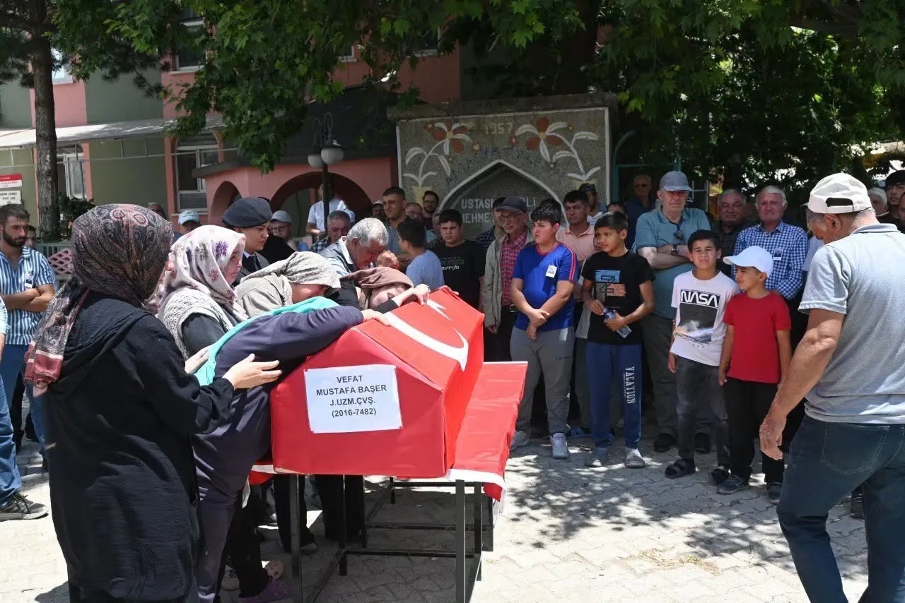 İzin dönüşü acı haber geldi: Uzman Çavuş Mustafa Başer görev başındayken değil, baba ocağında hayata veda etti