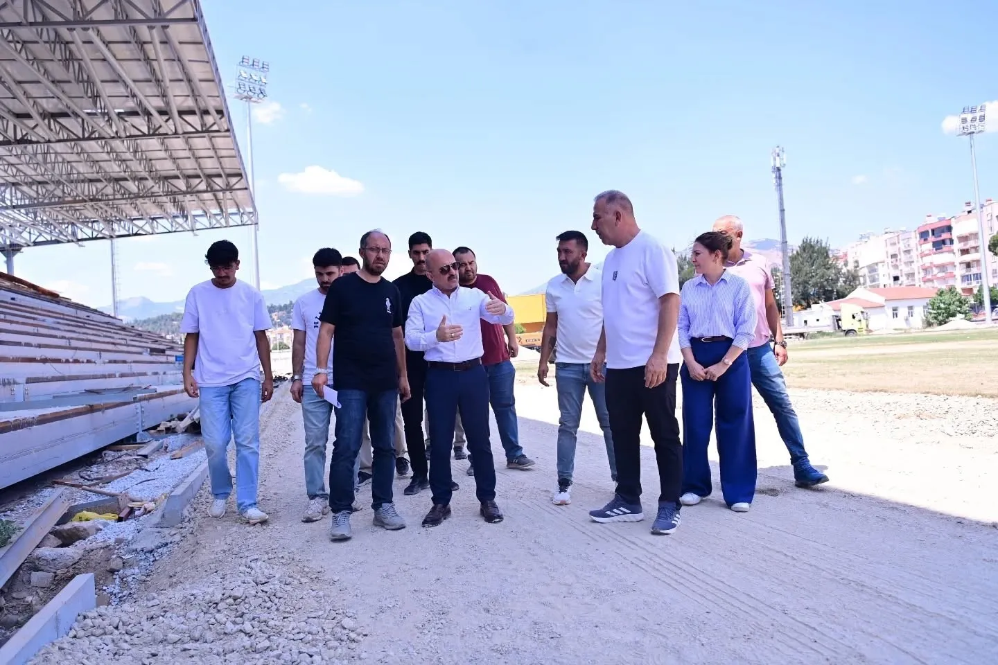Aydın’ın spor tarihine modern dokunuş: 6 bin kişilik yeni stadyum hızla yükseliyor
