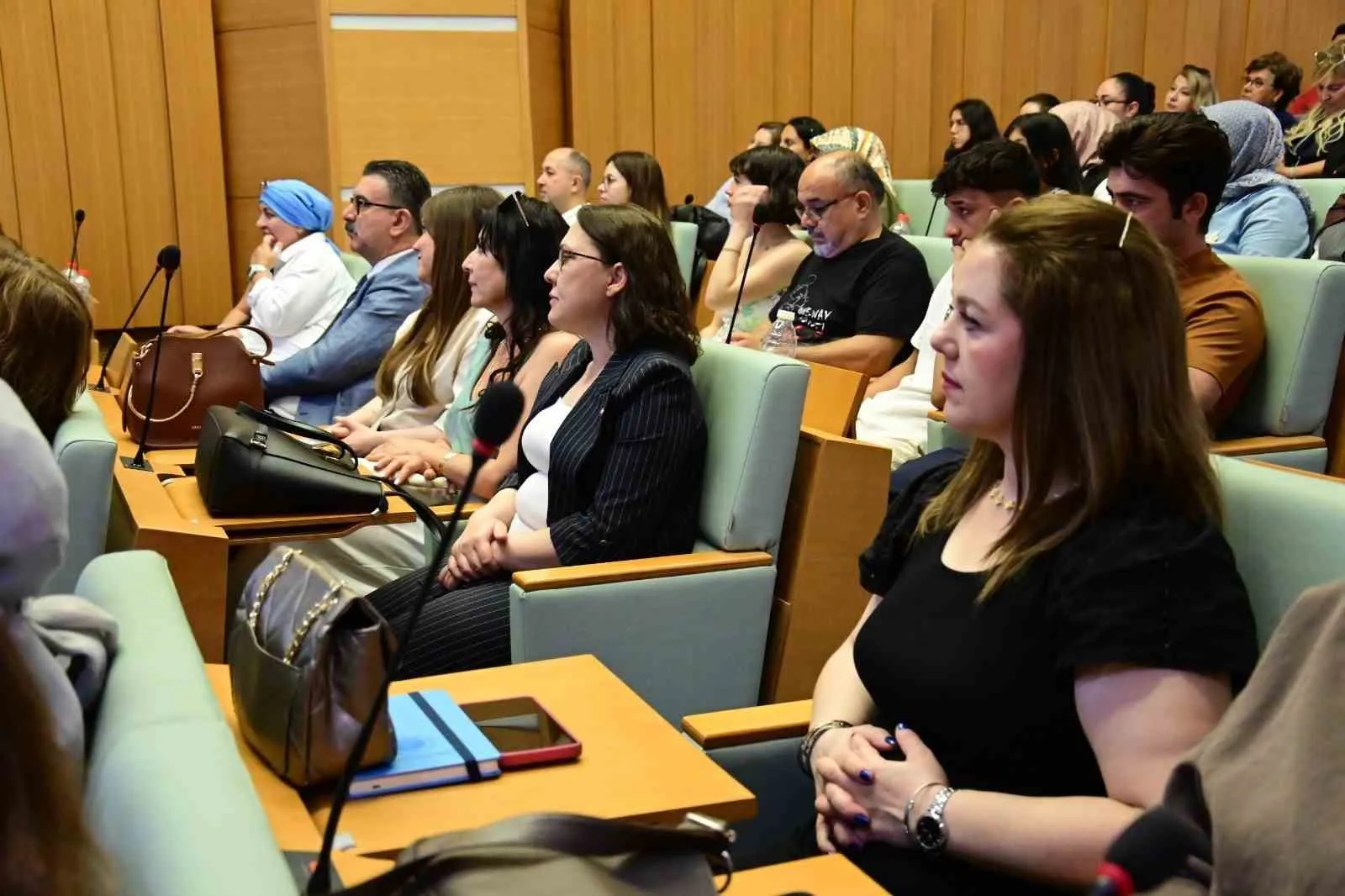 Sanayideki cam tavanlar kaynak makineleriyle kırılıyor: Kadınlar iş hayatında yeni bir dönem başlatıyor