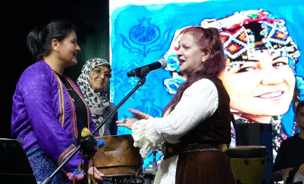 Tepecik'te müzik ziyafeti: Emel Örgün sahnesiyle final yaptı