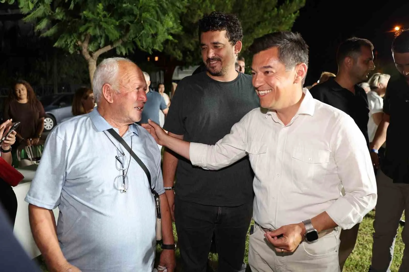 Marmaris’te saha mesaisi: Başkan Ünlü çözüm için Çamdibi’ne indi