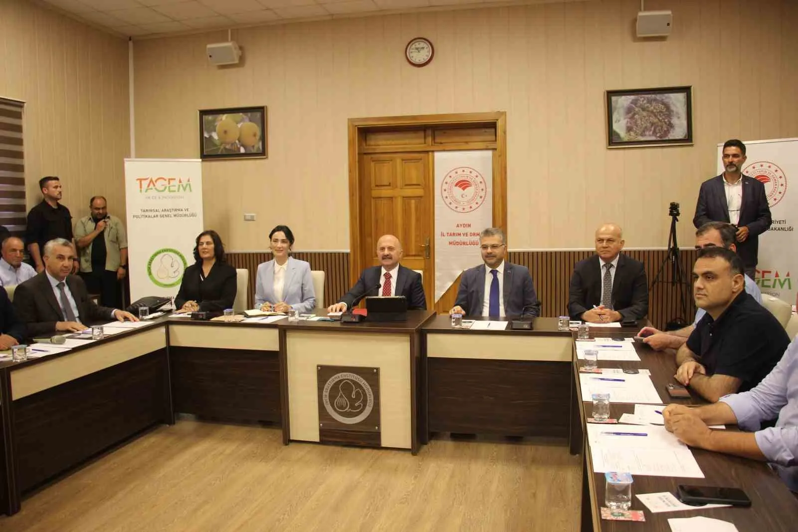Aydın'ın bereketli topraklarından dünyaya uzanan lezzet: İncirde yeni sezon stratejisi belirlendi
