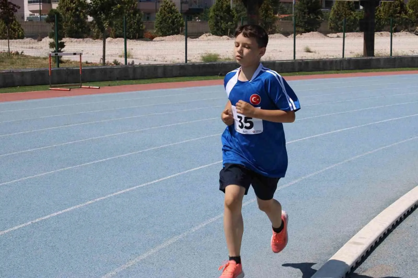 Afyonkarahisarlı özel sporcuların Konya zaferi: Pistlerde altın madalya gururu