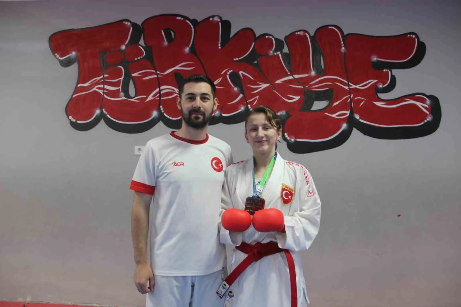 Tatami üzerinde gelen tarihi zafer: Nurbade Büber dünya zirvesine adını yazdırdı