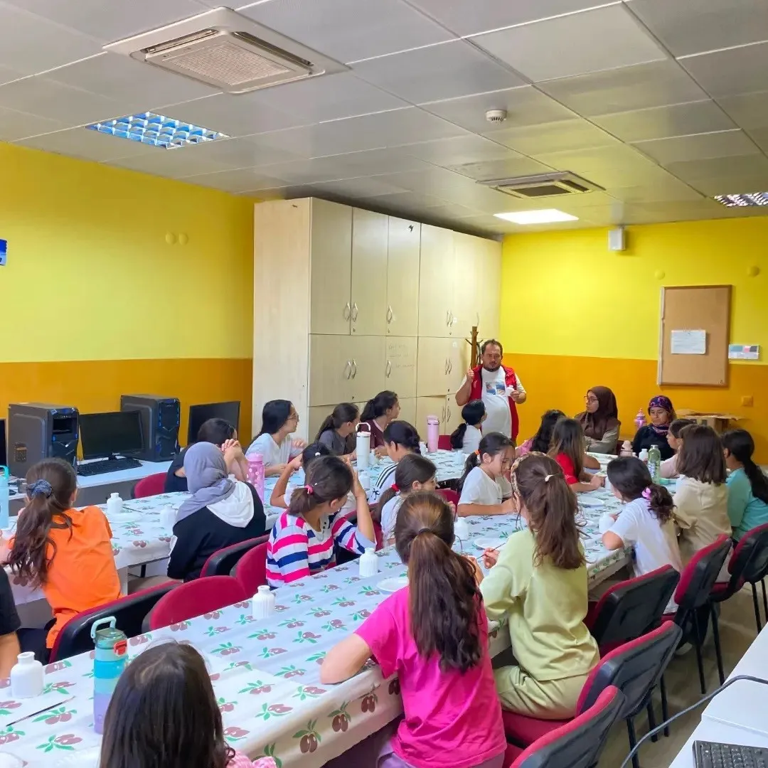 Minik eller çamurla buluştu: Muğla’da sanat dolu bir yaz tatili