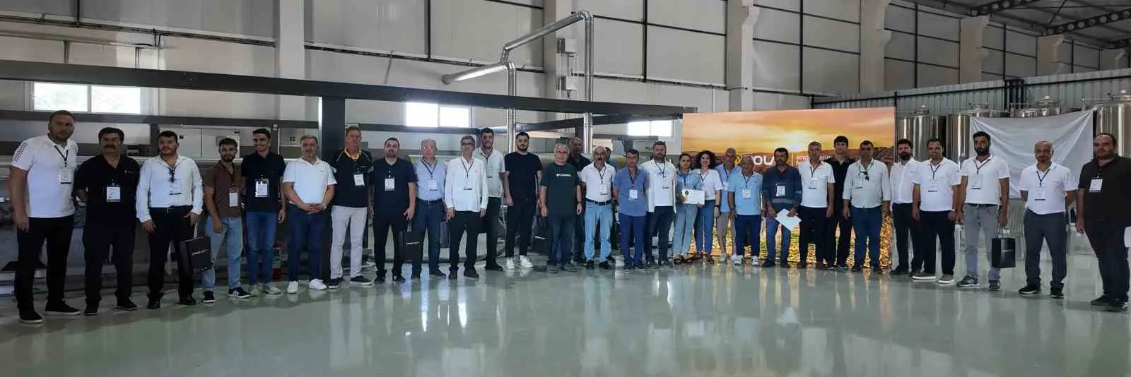 Zeytinyağında verimlilik hamlesi: Polat Makina’dan üreticiye saha desteği