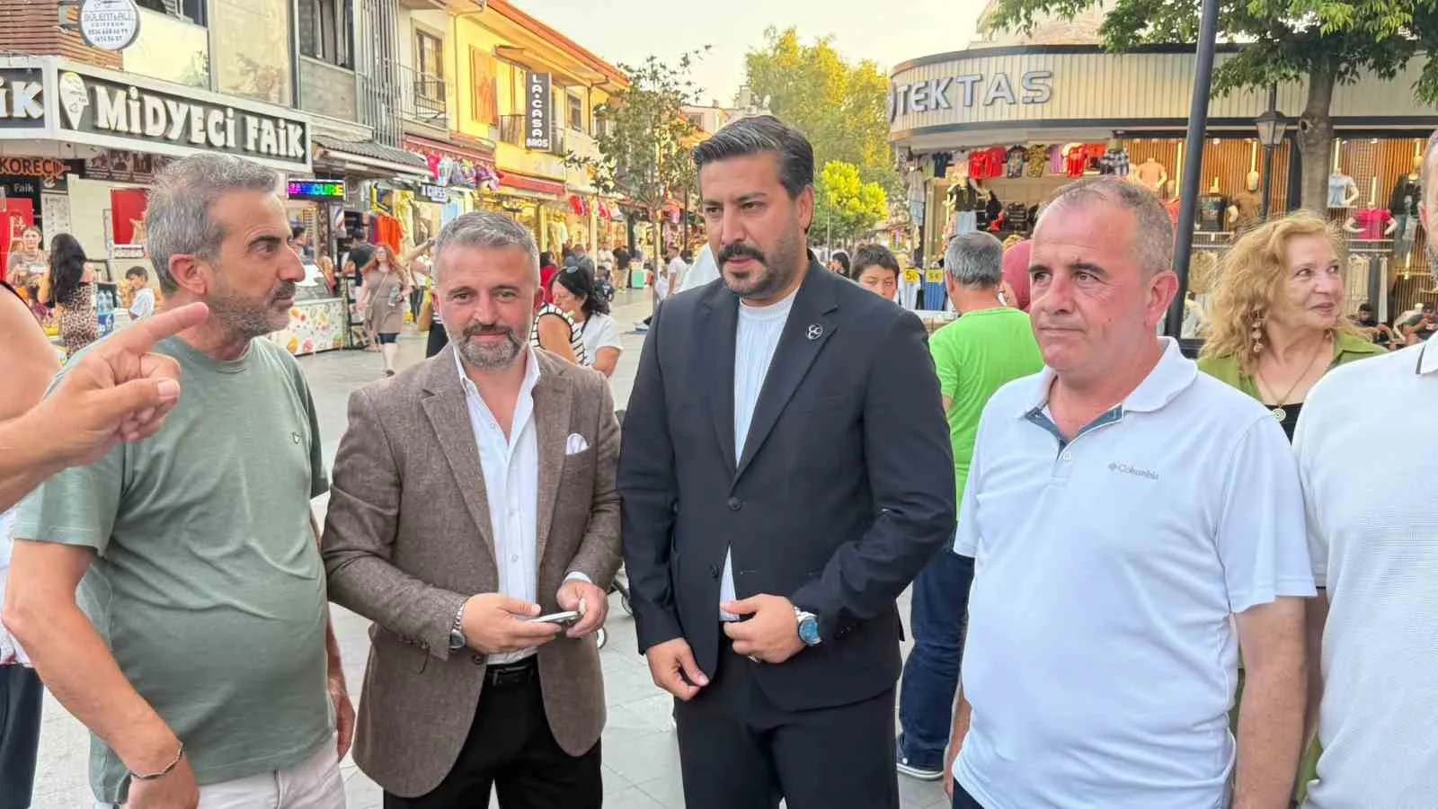 Kuşadası’nda Muharrem ayı bereketi: MHP’den geleneksel aşure buluşması