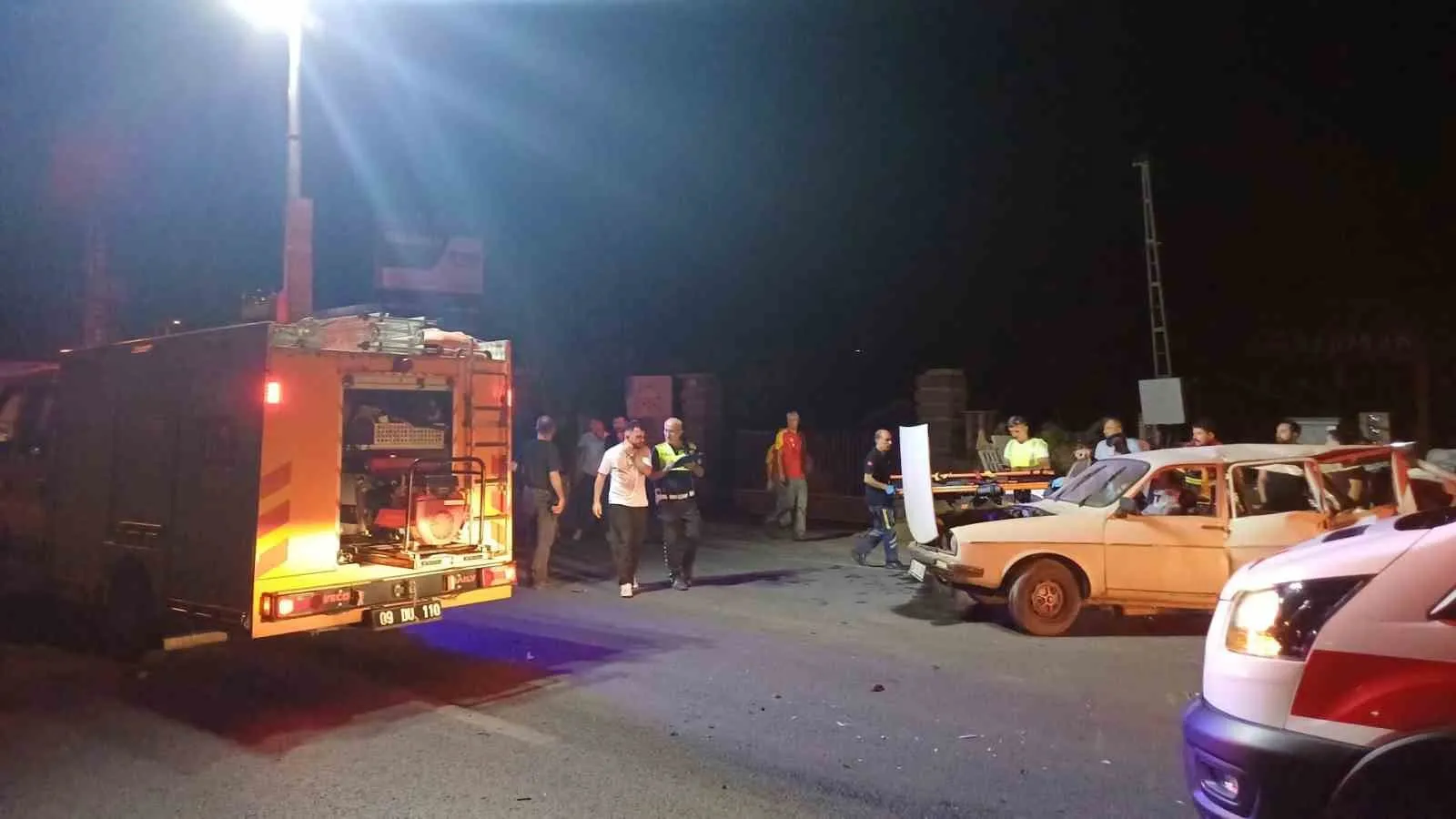 Aydın-İncirliova hattında trafik durdu: Zincirleme kazada bilanço belli oldu