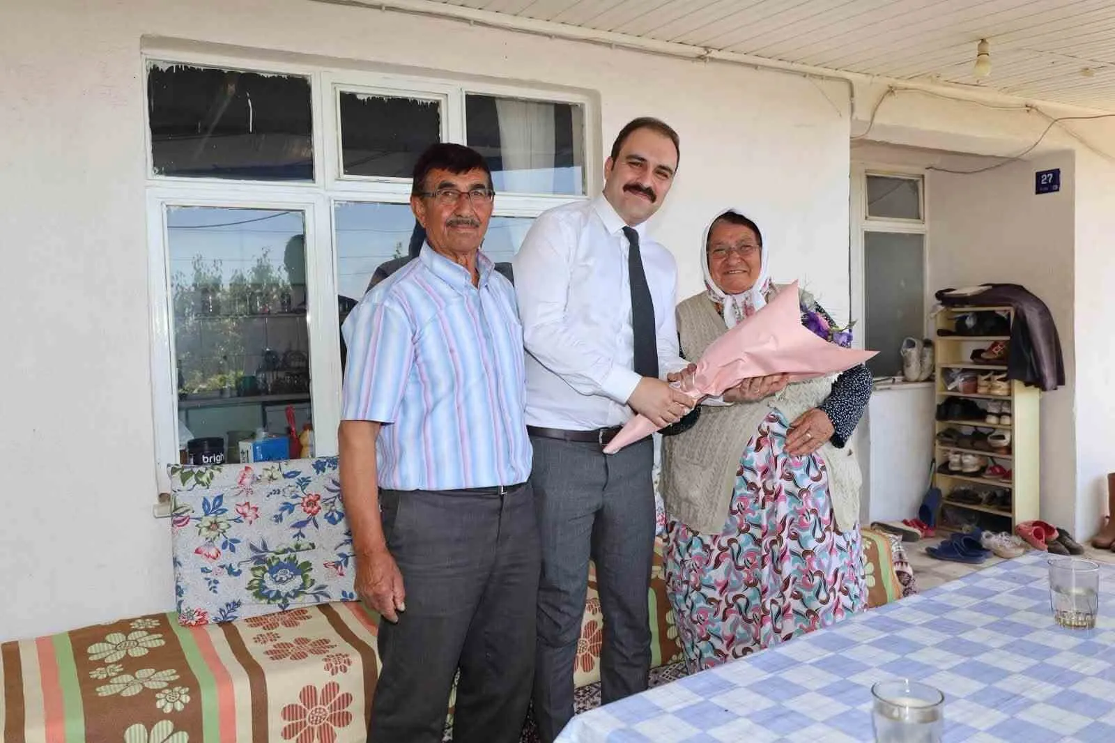 Karacasu'da anlamlı buluşma: Kaymakam Battal'dan kahramanlara ziyaret