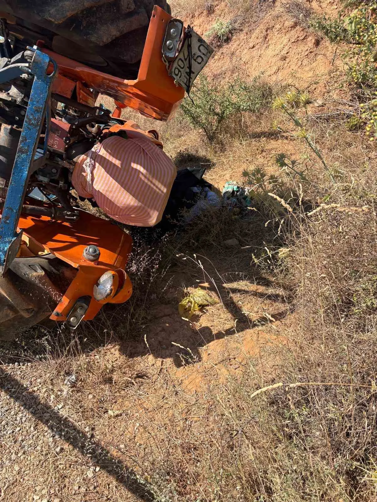 Karacasu'da acı veda: Traktör kazası can aldı
