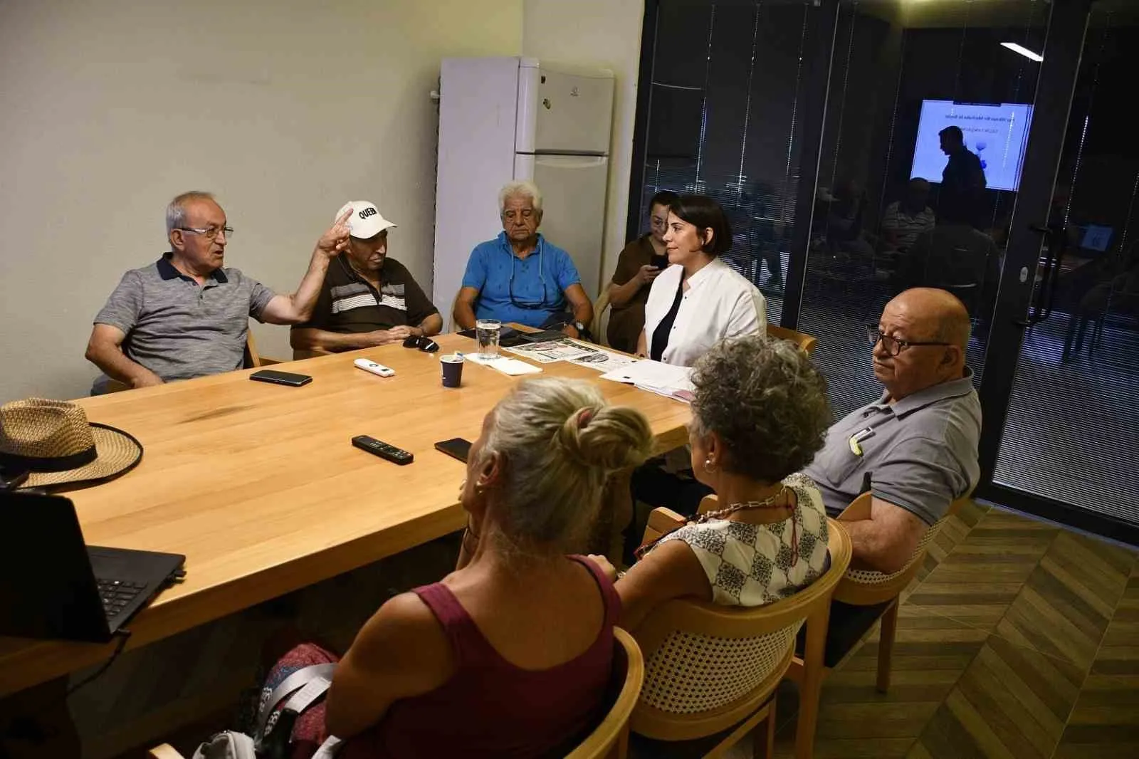İleri yaşta sağlıklı kalmanın anahtarı Kuşadası’nda verildi