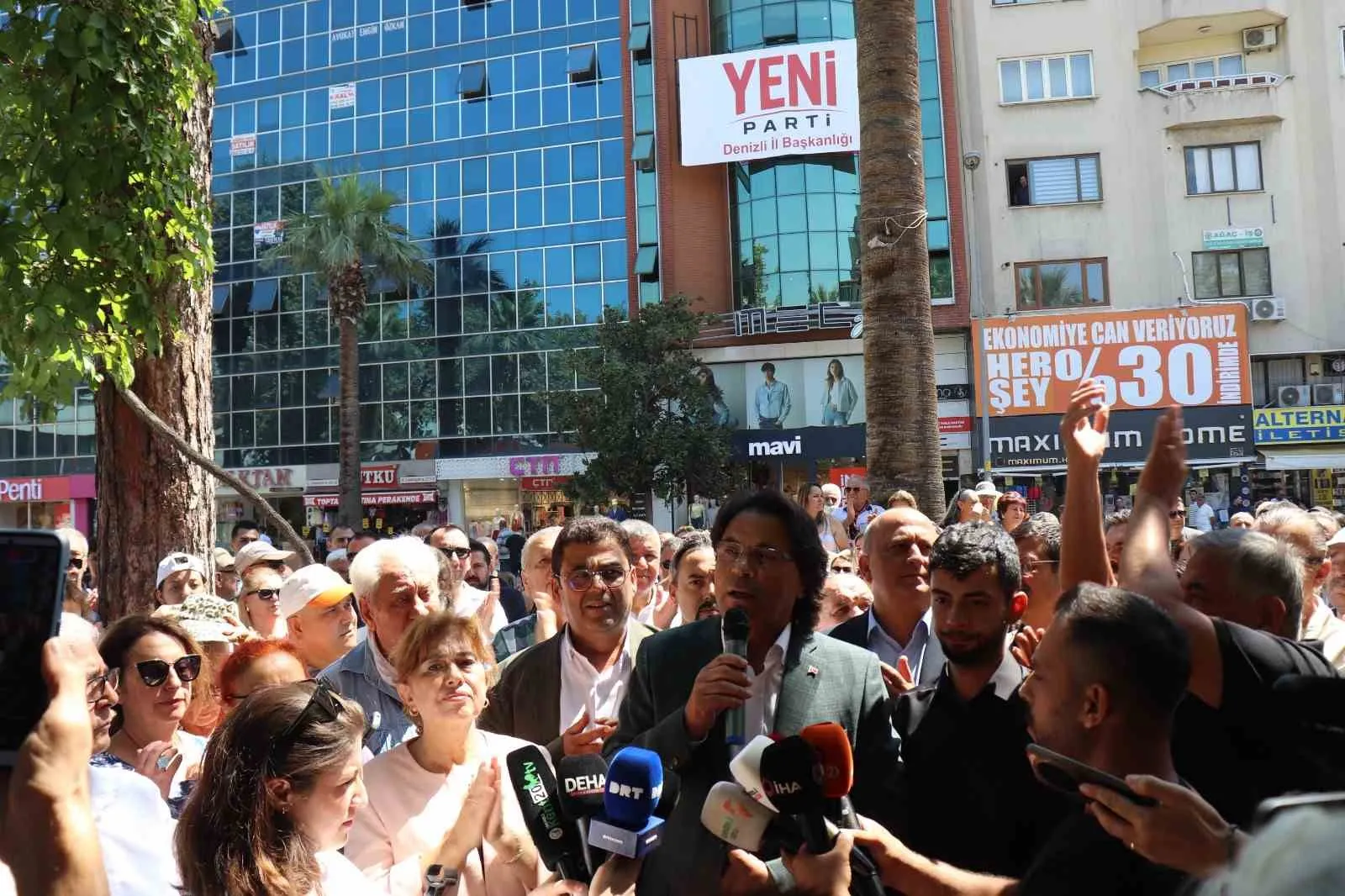 Denizli siyasetinde deprem: 19 ilçe örgütü rotayı Yeni Parti’ye çevirdi